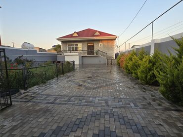 Həyət evləri və villaların satışı: 🏡 **Yeni Ramana ərazisində şəxsi tikili, geniş həyətli ev satılır!** — 2
