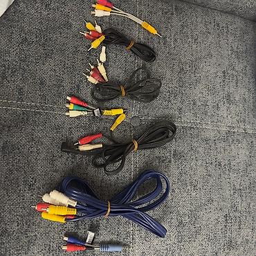 Audio və video kabellər: AV kabelləri dəsti Məhsulun tərkibi: - 3.5 mm TRRS (4-pole) kişi jack — 2