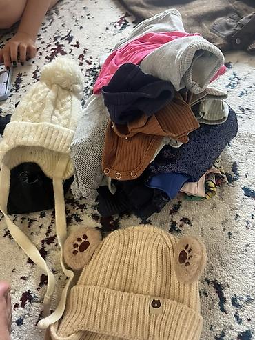 Uşaq geyimləri və aksesuarları dəsti - Müxtəlif ölçülərdə qız uşağı
