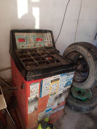 оборудование для развал схождения цена бу: Продаю балансировку и каталка дисков.городе Талас