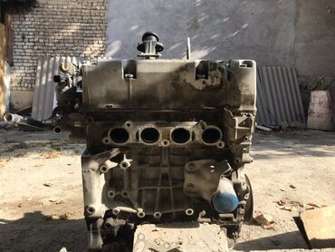 плавающий сайлентблок: Бензиновый мотор Honda 1.5 л