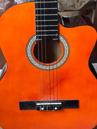 Klassik gitaralar: Klassik gitara, Akkord