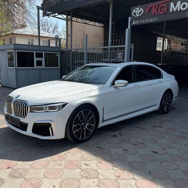 BMW: BMW 750: 2021 г., 4.4 л, Автомат, Бензин, Седан