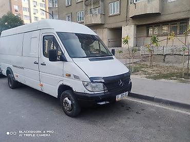 Грузовой фургон Mercedes‑Benz Sprinter (длинная база, высокий потолок)