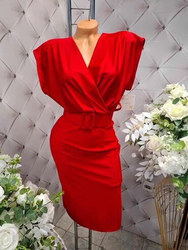 midi haljine za punije: Other sleeves