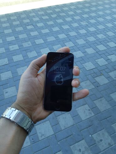 dubay ayfon satisi: IPhone 5s, 16 ГБ