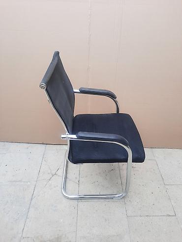 Ofis dəst mebeli: Ofis mebelləri dəsti Tərkib: - 1 ədəd qonaq/konfrans kreslosu — 9