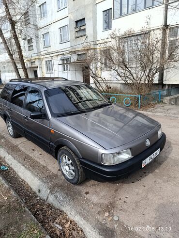 Volkswagen: Volkswagen Passat: 1988 г., 1.8 л, Механика, Бензин, Универсал