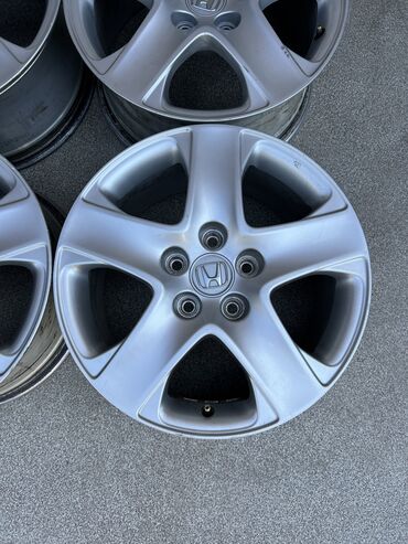 Диски: Литые Диски R 17 Honda, Комплект, отверстий - 5, Б/у — 5