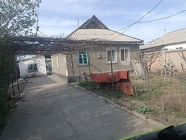Продажа коттеджей и домов: Продаются Дом адрес Кара балта улица Фрунзенская цена 6600.000 участок — 2