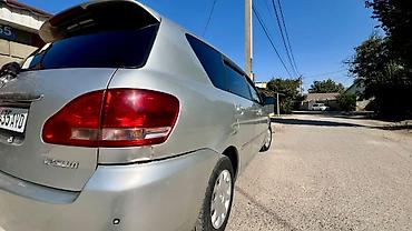 гур зил: Toyota Ipsum: 2001 г., 2.4 л, Автомат, Газ, Минивэн — 5