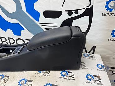 Другие детали салона: Центральная консоль Mercedes Benz C-Class W203 M273 2005 Контрактный — 3