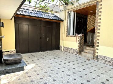 Дома: 3 комнаты, 100 м², Нет кредита, Средний ремонт