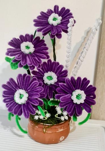 Ostali kućni dekor: Ručne dekorativne aranžmane od plišanih žičica (pipe cleaners) u — 1