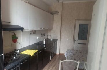 имарат строй квартиры: 2 бөлмө, Кыймылсыз мүлк агенттиги, Чогуу жашоосу жок, Толугу менен эмереги бар, Жарым -жартылай эмереги бар