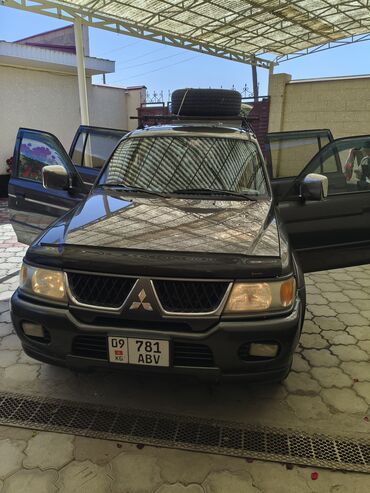 передок на трактор: Mitsubishi : 2011 г., 3 л, Автомат, Газ, Жол тандабас