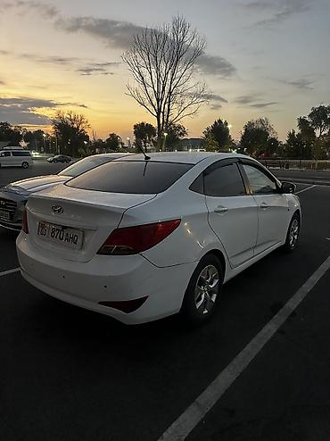 срочно куплю зеркало: Hyundai Solaris: 2014 г., 1.4 л, Автомат, Бензин, Седан — 4
