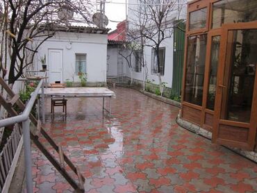 Həyət evləri və villaların satışı: 15 otaq, 650 kv. m, Yeni təmirli — 2