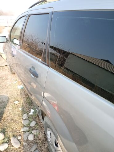 Ford: Ford Focus: 2002 г., 0.8 л, Механика, Бензин, Универсал — 12