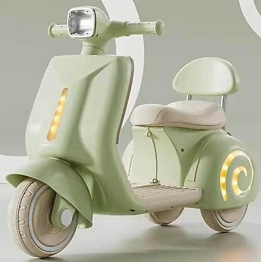 bogner sorcevi: Motor na akumulator (CT-719091)Dimenzije: 85 x 35 x 65cmBaterija: 6V — 3
