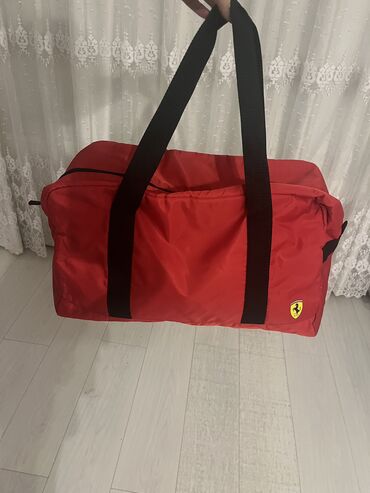Çantalar: Сумка дорожная ( для спорта) Ferrari . Оригинал. Новая. Размер 45см*27 lalafo.az -da Çantalar: Сумка дорожная ( для спорта) Ferrari . Оригинал. Новая. Размер 45см*27