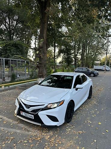 corolla 2018: Toyota Camry: 2020 г., 2.5 л, Автомат, Бензин, Седан — 2