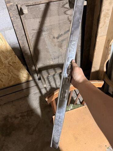 ворт фокус: Хром накладка багажника Тойота виш