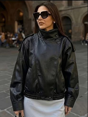 Kurtkalar: Dəri kurtka, Bershka, XL — 1