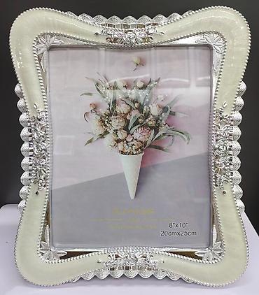 Рамки и багеты: Эти рамки — настоящие произведения искусства! Наш каталог поражает — 7