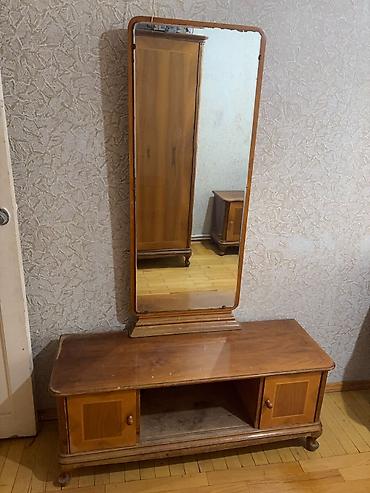 Taxta tualet masası və güzgü dəsti - Material: massiv ağac və şpon