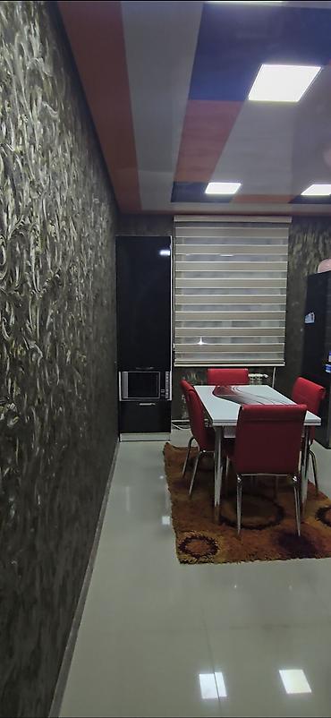 Mətbəx mebeli: Mətbəx mebeli dəsti - Dizayn: Parlaq qara alt modullar və narıncı üst — 3