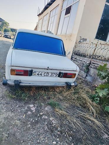 VAZ (LADA): VAZ 2106, ağ rəngli sedan Xüsusiyyətlər: - Kuzov: 4 qapılı sedan, ağ — 2