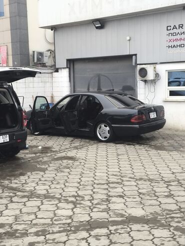 рассрочка продаю: Mercedes-Benz E-Class: 1996 г., 4.2 л, Автомат, Бензин, Седан