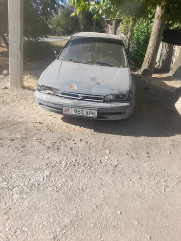 разбор тракторов: Honda Accord: 1992 г., 2 л, Механика, Бензин, Седан