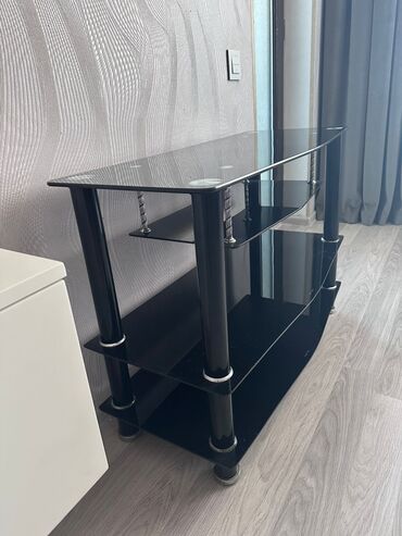 подставка для телевизора самсунг: Tv altı 30 manata satılır. Ela veziyyetde.Ünvan Neftçiler.Ayla91