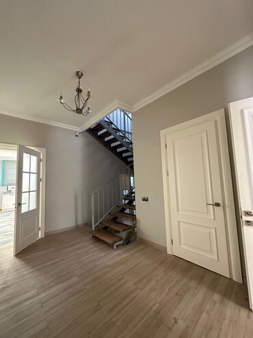 Продажа домов: Дом, 500 м², 7 комнат, Агентство недвижимости — 9