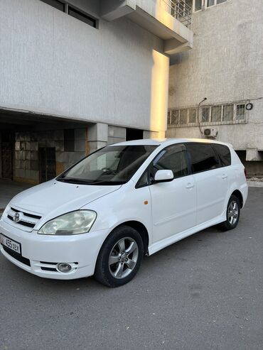 продаю меняю: Toyota Ipsum: 2001 г., 2.4 л, Автомат, Газ, Минивэн