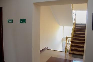 Kommersiya daşınmaz əmlakının satışı: Otel satış!! Obyektin ümumi ərazisi 1.5 hektardi. 3 mərtəbəli obyekt — 20