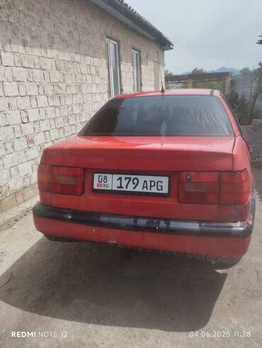 Volkswagen: Volkswagen Passat: 1993 г., 1.8 л, Механика, Бензин, Седан