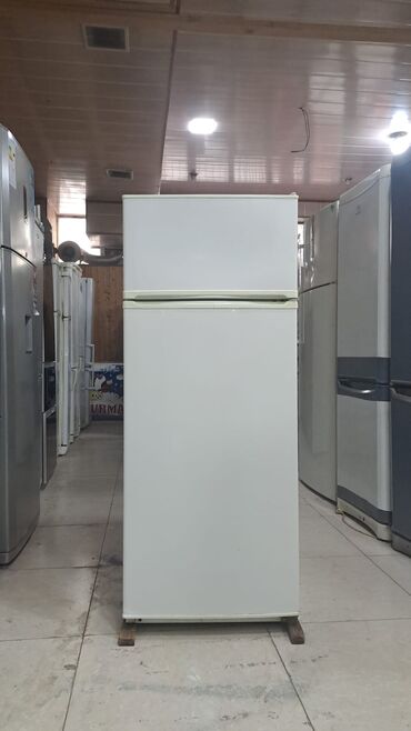 ikinci əl soyuducu: Soyuducu satılır əla işlək vəziyyətdə 230 manat zəmanət verilir