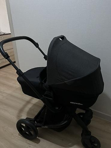 Детская коляска Easywalker с люлькой (модель с логотипом easywalker на