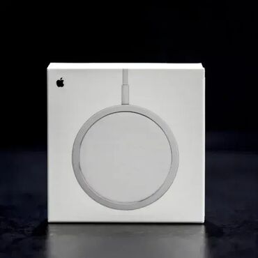 Punjači: Komplet Apple punjač jačine 20W i MagSafe punjač. Odgovara za sve — 6