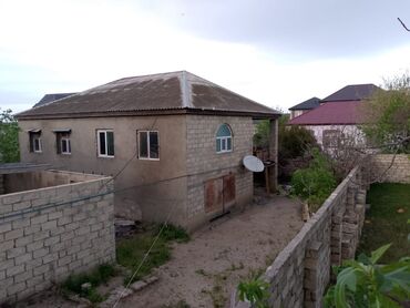 sarayda heyet evi: Saray 4 otaqlı, 120 kv. m, Kredit yoxdur, Orta təmir