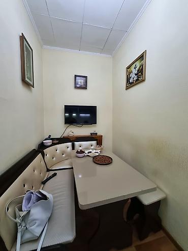алмааты: 3 комнаты, 70 м², Улан мкр 106 серия, 6 этаж, Старый ремонт — 10