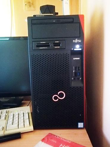 FUJITSU ESPRIMO P55785+ Maximalno ocuvan,ispravan. CPU: Intel i5 6400