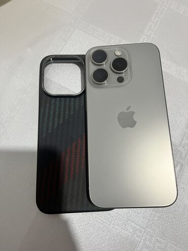 Apple iPhone: IPhone 15 Pro, Б/у, 256 ГБ, Серебристый, Чехол, 88 % — 3