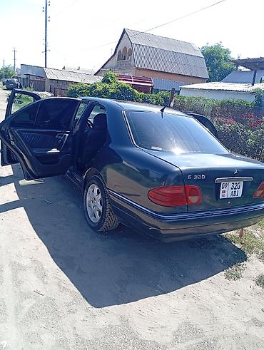 машина bwm: Mercedes-Benz E-Class: 1995 г., 3.2 л, Автомат, Бензин, Седан — 4