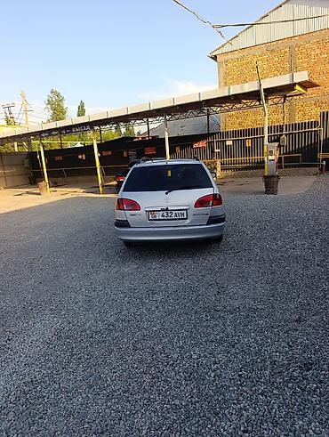Продажа авто: Toyota Avensis: 2000 г., Бензин, Универсал — 3
