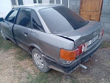 Audi: Audi 80: 1992 г., 1.8 л, Механика, Бензин, Седан — 3