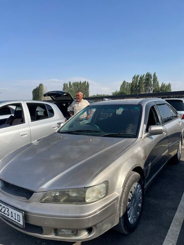 арзан авто машина: Универсал Honda Accord серого цвета с правым рулем, оснащенный литыми